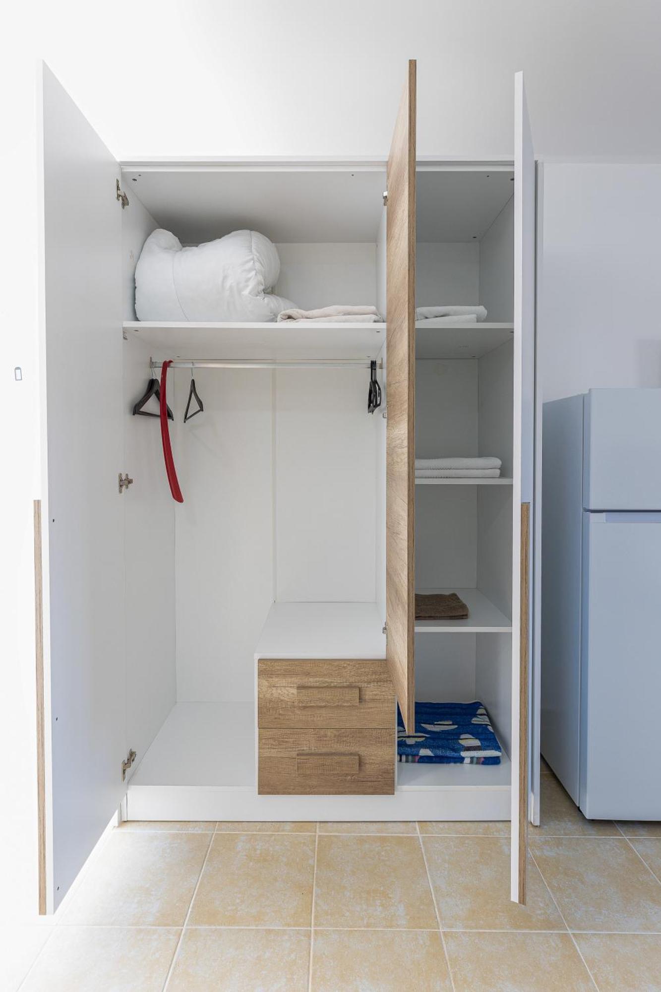 Apartments Lustica Radovici Bilik gambar